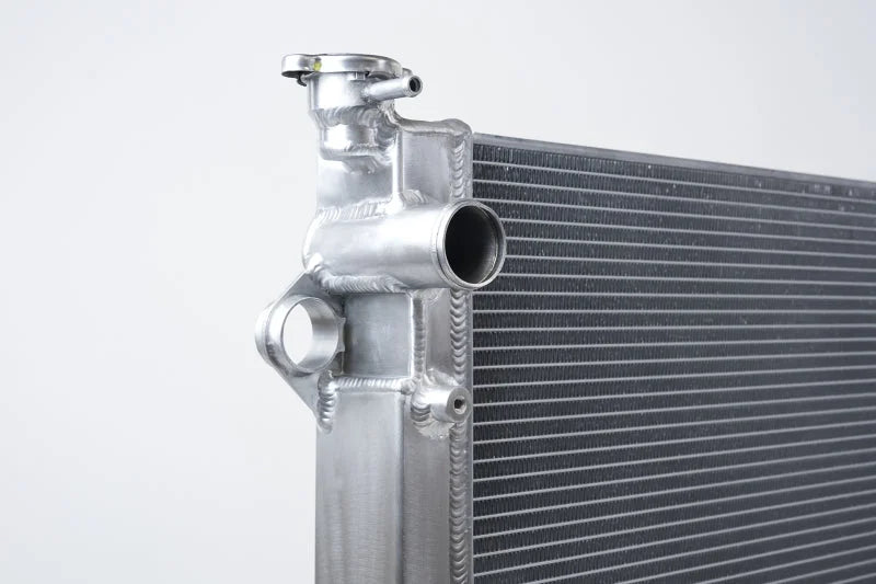 CSF 03-09 Lexus GX470 4.7L V8 / 03-09 Toyota 4Runner 4.7L V8 All Metal Radiator - Side View