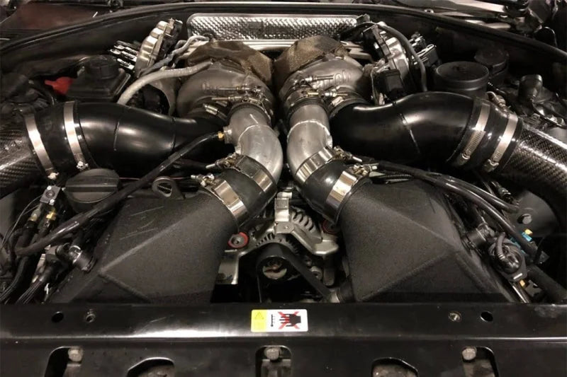 CSF 12-16 BMW M5 (F10) / 12-18 BMW M6 (F06/F12/F13) Twin Charge-Air-Cooler Set - Crinkle Black - Additional View 5