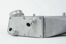 Load image into Gallery viewer, CSF 2014+ BMW M3/M4 (F8X) Top Mount Charge-Air-Cooler - Raw Finish - Additional View 6