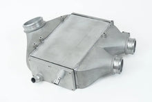 Load image into Gallery viewer, CSF 2014+ BMW M3/M4 (F8X) Top Mount Charge-Air-Cooler - Raw Finish - Additional View 7