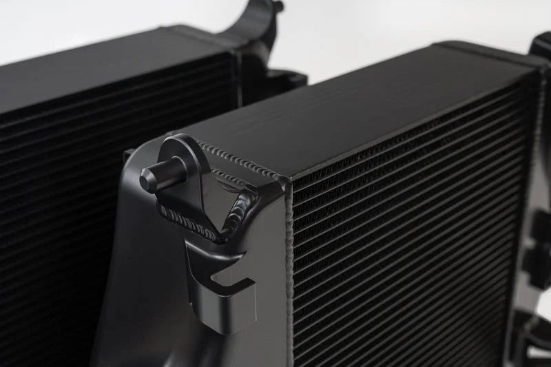 CSF 2020+ Audi SQ7 / SQ8 High Performance Intercooler System - Thermal Black - Side View
