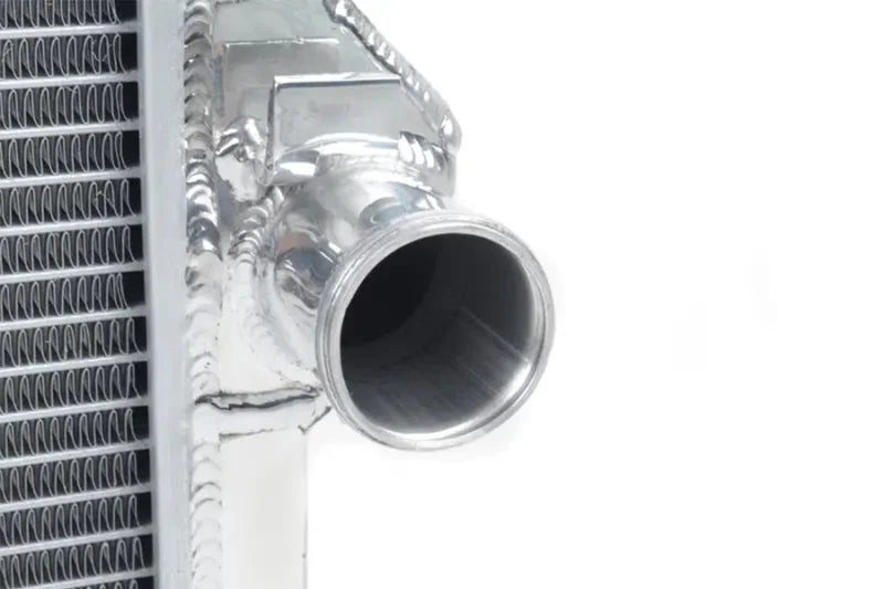 CSF 93-99 BMW M3 (E36) / 92-95 BMW 320i / 92-98 BMW 323 / 92-98 BMW 325 / 94-98 BMW 328 Radiator - Side View