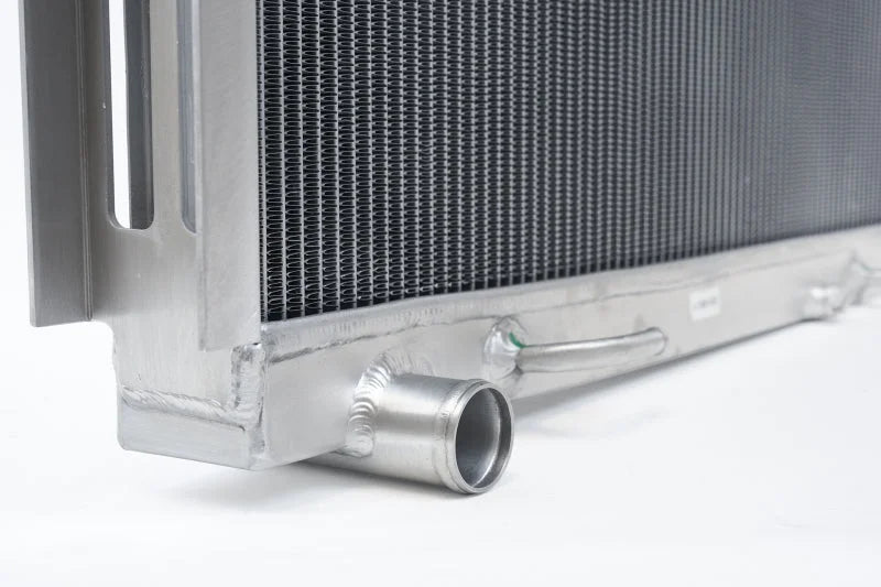 CSF 96-02 Toyota 4Runner (2.7/3.4L) Heavy-Duty All-Aluminum Radiator - Installation View