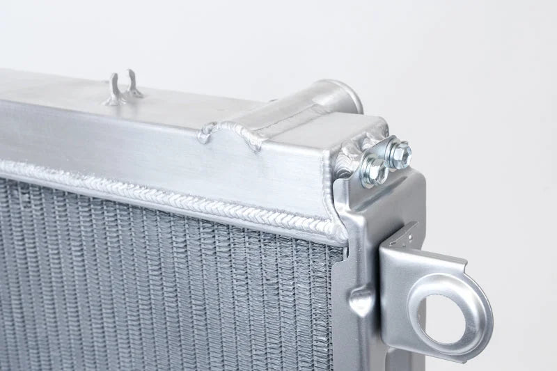 CSF 98-07 Toyota Land Cruiser / Lexus LX470 Heavy Duty All Aluminum Radiator - Installation View
