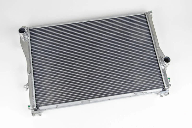 CSF 99-03 BMW M5 (E39) / 95-03 BMW 540i M/T Radiator (Fits Auto Trans w/Modified Drain Plug) - Back View