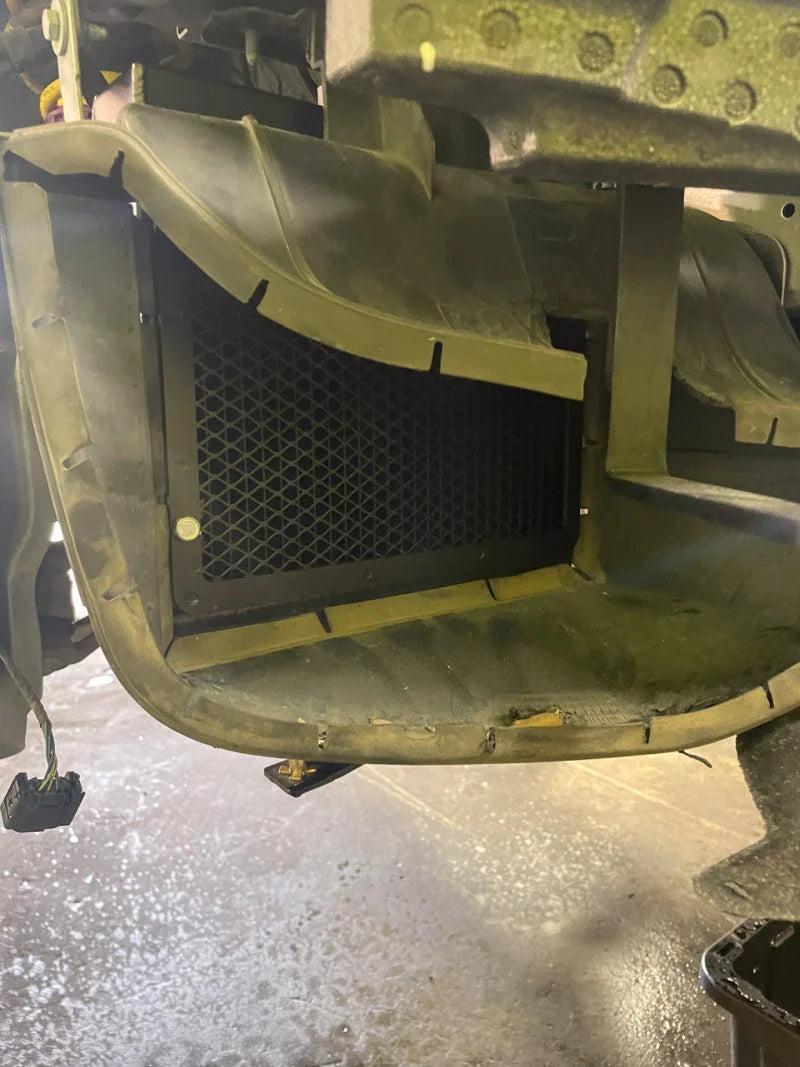 CSF BMW F8X M3/M4/M2C Auxiliary Radiators w/ Rock Guards (Sold Individually - Fits Left and Right - Back View