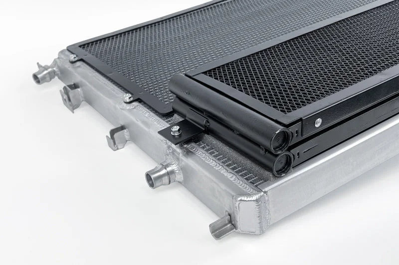 CSF BMW F9X X3M/X4M High-Performance Heat Exchanger and Transmission Cooler Module - Installation View