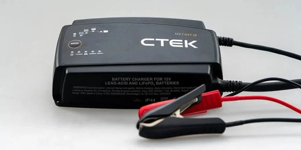 CTEK Battery Charger - 15A NXT 15 NA - 12V - Side View
