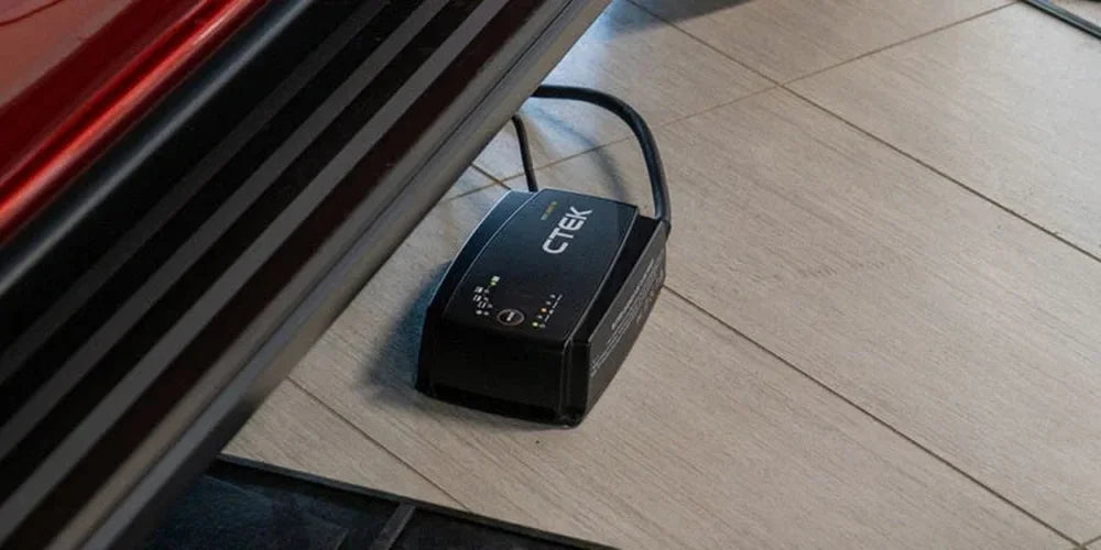 CTEK Battery Charger - 15A NXT 15 NA - 12V - Back View