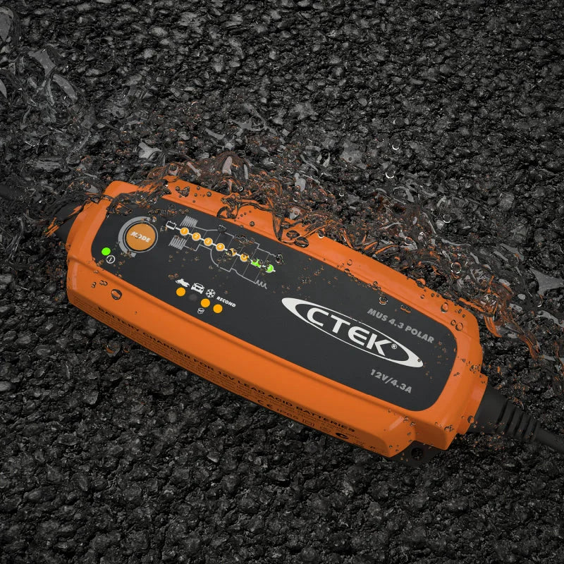 CTEK Battery Charger - MUS 4.3 Polar - 12V - Side View