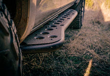 Load image into Gallery viewer, Cali Raised 05-23 Toyota Tacoma Ster Ed Rock Sliders - Double Cab Short Bed W/ No Kick Out/Steel