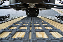 Load image into Gallery viewer, Caliber Track Grabber Trailer Grip 23060 - Additional View 7