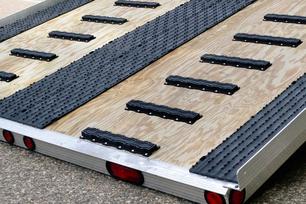 Caliber Trailer Grips - Black 13200 - Installation View