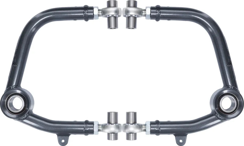 Camburg 08-21 Toyota Landcruiser 200 Series 1.25 Performance Heim/Uniball Upper Arms - Installation View