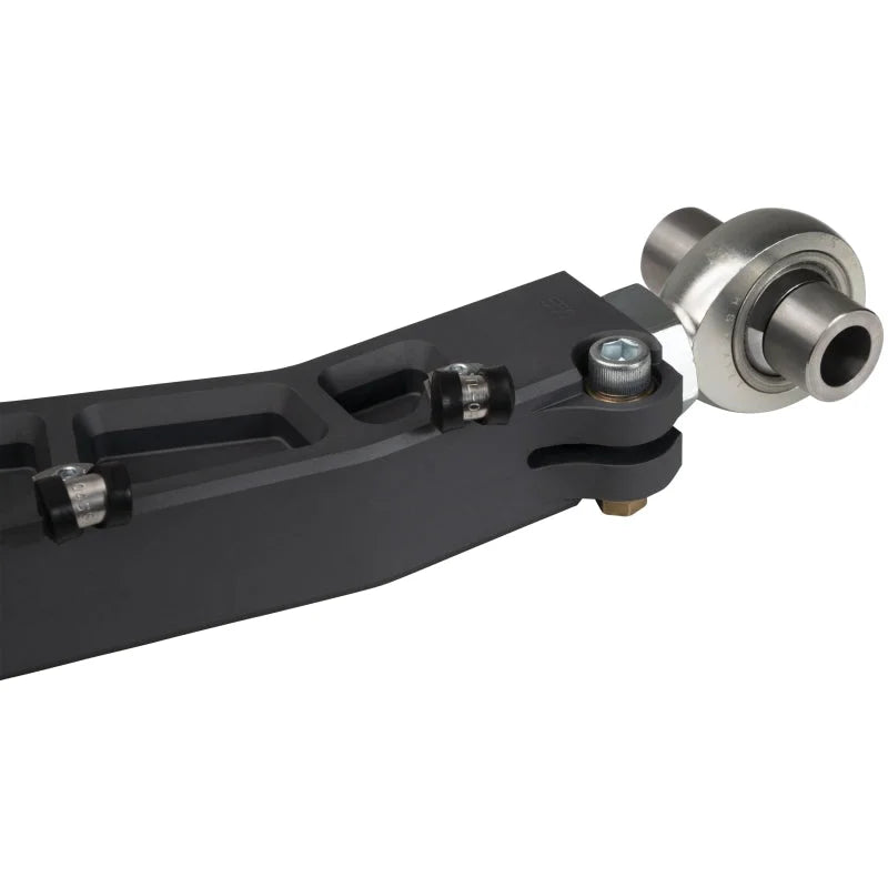 Camburg Toyota Tundra 2WD/4WD 22-23 KINETIK V2 Performance Billet Uniball Upper Arms - Installation View