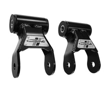 Load image into Gallery viewer, Carli 03-24 Ram 2500/3500 Fabricated Leaf Spring Shackle - Main Product View