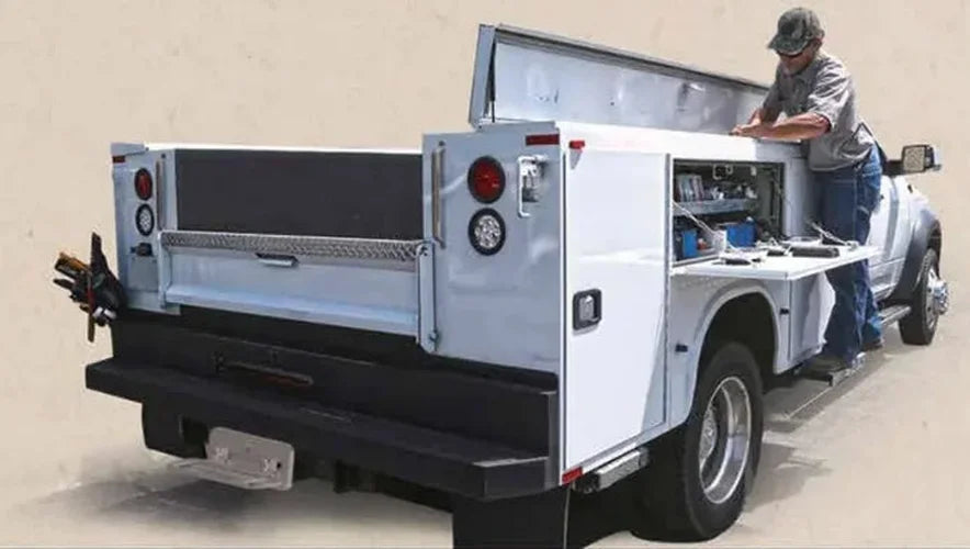 Carr WTS; 16" Retractable Step (Chevy Cargo Van,Side Door); P3 Blk /XP7 Sfty Ylw 501627 - Installation View