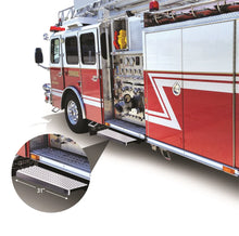 Load image into Gallery viewer, Carr WTS; 31" Ret retractable Step (Undermount , Ext Flat Surf); XP3 Blk / Glvznd - Additional View 6