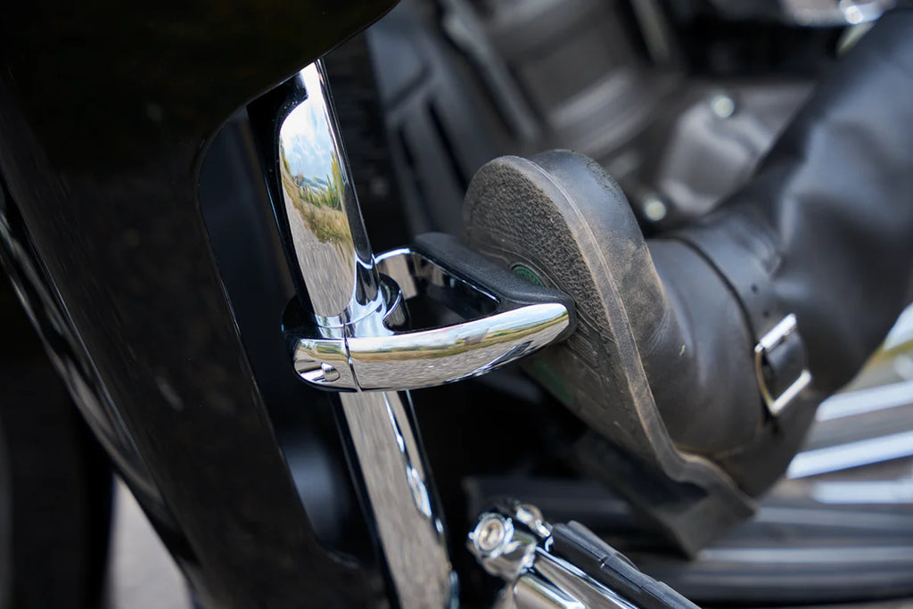 Ciro RydeCulture™ Footrests - Chrome - 1/2" Clevis Mount 6R000 - Installation View
