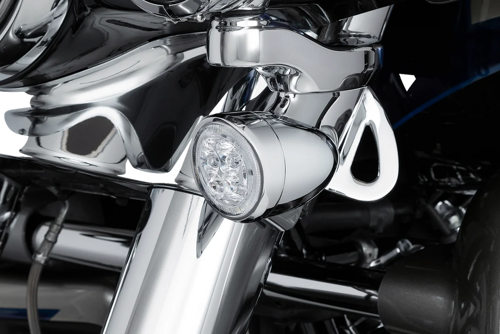 Ciro Turn Signal Insert - Front - Chrome/Clear 45403 - Installation View