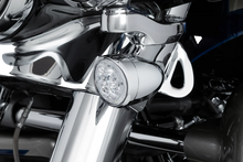 Load image into Gallery viewer, Ciro Turn Signal Insert - Front - Chrome/Clear 45403 - Installation View
