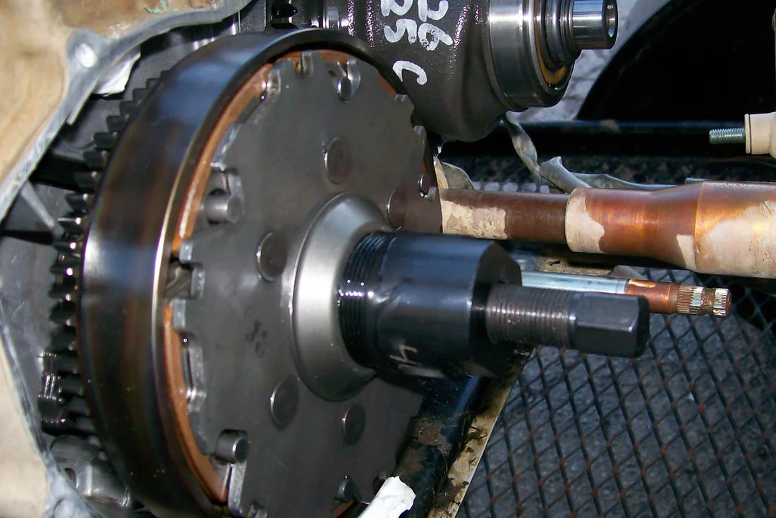 Clutch Puller - M40 x 1.5 - Right Hand Thread - Male - Side View
