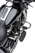 Load image into Gallery viewer, Cobra Freeway Bar - Chrome - FLH 601-2003 - Additional View 5