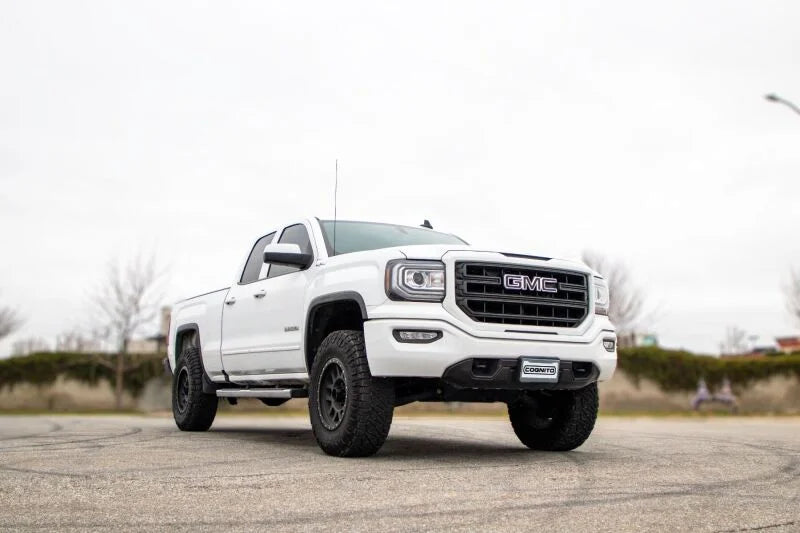 Cognito 07-20 Chev Silv/Sierra 1500 Yukon/Tahoe/Sub 2WD/4WD 3in Perf Leveling Kit w/ Fox 2.0 IFP - Detail View