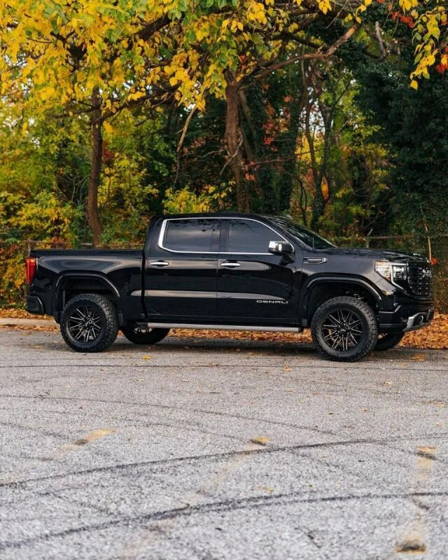 Cognito 19-24 Chevy/GMC Silv/Sierra 1500 2WD/4WD 3in Perf Leveling Lift Kit w/ Elka 2.0 IFP Shocks - Detail View