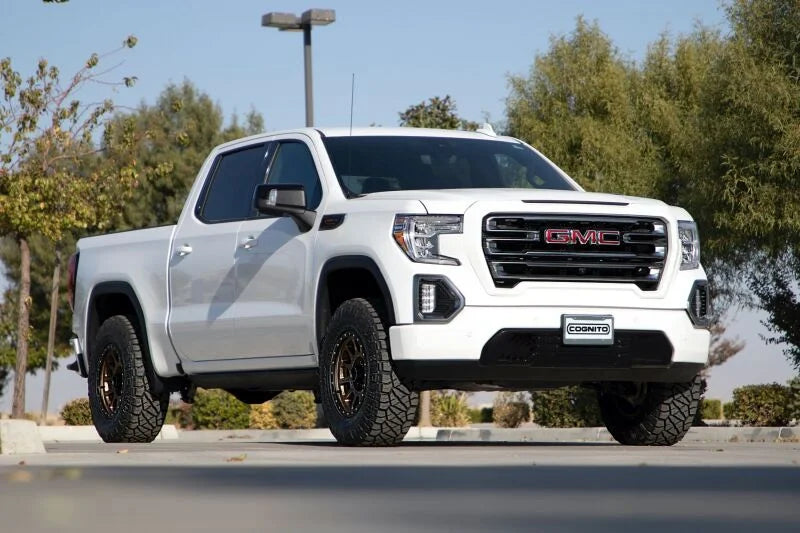 Cognito 19-24 Chevy/GMC Silverado/Sierra 1500 2WD/4WD 3in Standard Leveling Lift Kit - Side View