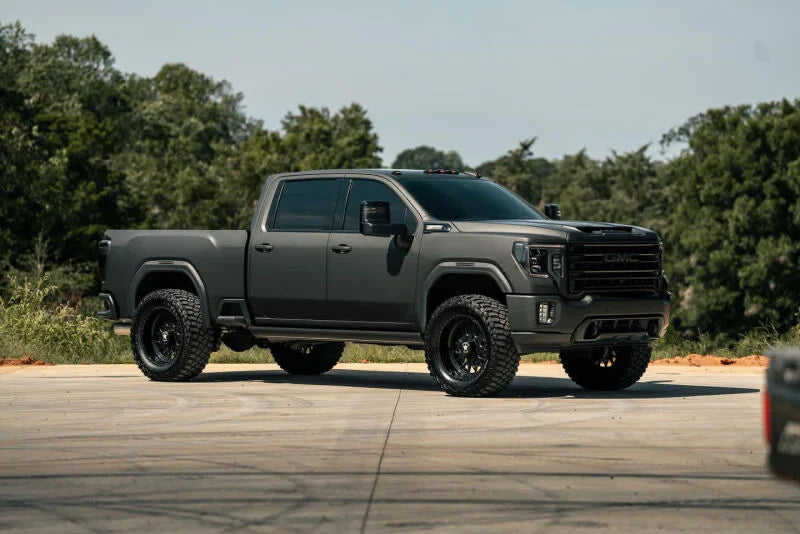 Cognito 20-24 Chevy Silv/Sierra 2500/3500HD 2WD/4WD 3in Elite Lvlng Kit w/ Fox 2.5 Elite Perf Series - Back View