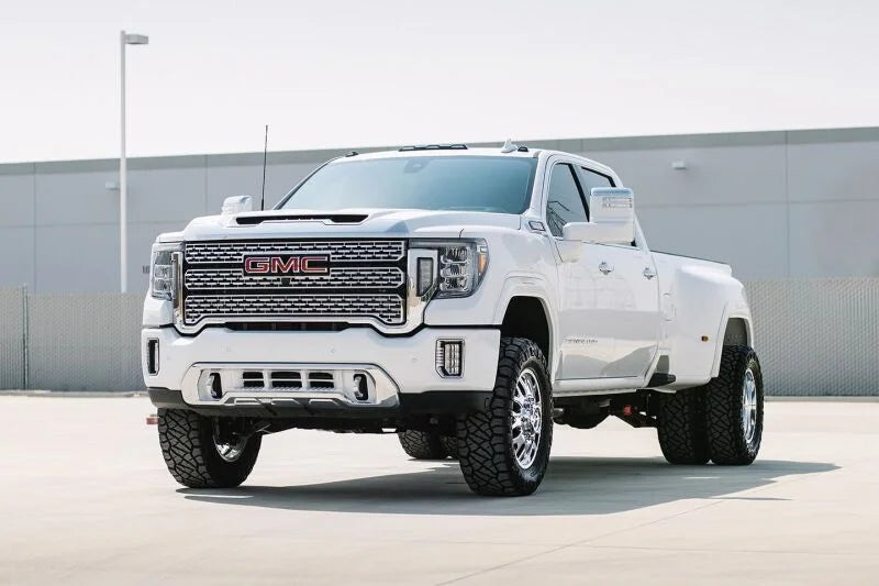 Cognito 20-24 Chevy Silv/Sierra 2500/3500HD 2WD/4WD 3in Elite Lvlng Kit w/ Fox 2.5 Elite Perf Series - Installation View