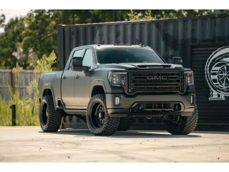 Cognito 20-24 Chevy/GMC Silv/Sierra 2500/3500 HD 2WD/4WD 3in Premier Leveling Kit w/ Fox PSRR 2.0 - Side View