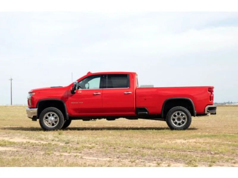 Cognito 20-24 Chevy/GMC Silverado/Sierra 2500/3500 HD 2WD/4WD 2in Economy Leveling Kit - Installation View