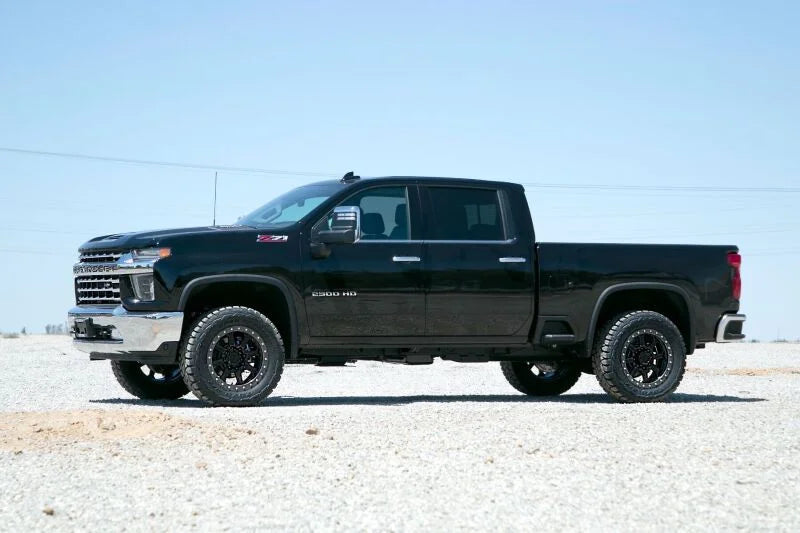 Cognito 20-24 Chevy/GMC Silverado/Sierra 2500/3500 HD 2WD/4WD 2in Economy Leveling Lift Kit - Side View