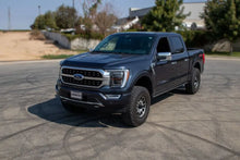 Load image into Gallery viewer, Cognito 21-23 Ford F-150 4WD 2.5in Standard Leveling Kit - Side View