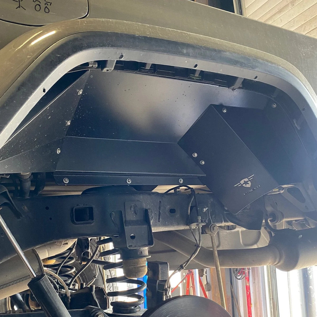 Combat Off Road Jeep JT Gladiator Aluminum Inner Fender Liners - Rear Pair 35-1069 - Side View