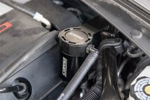 Load image into Gallery viewer, Corsa 2016-2023 Chevrolet Camaro SS Coupe 6.2L V8 (RWD) Aluminum Oil Catch Can w/Mounting Bracke - Detail View