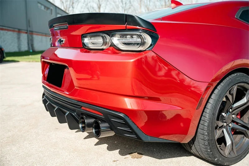 Corsa 2016-2024 Chevrolet Camaro SS / ZL1 Black Carbon Fiber 4.5in Twin Tip Kit - Installation View