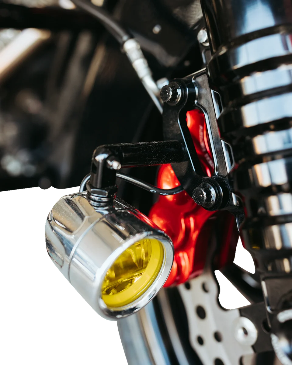 Custom Dynamics Fog Light - Chrome - Yellow Lens PB-FOG-BCM-YC - Installation View