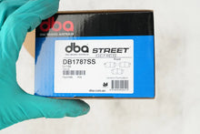 Load image into Gallery viewer, DBA Street Series Front Brake Pads fits 2006-2007 Hyundai Accent Gls / GS / 2006-2011 Kia RIO SX / 2006-2009 Kia RIO5 LX / SX