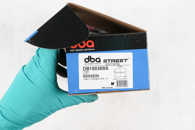 DBA Street Series Front Brake Pads fits 2018-2020 Chrysler Pacifica / 2018-2021 Chrysler Pacifica Hybrid / 2013 2016 Chrys...