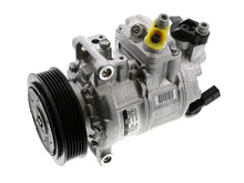 Load image into Gallery viewer, DENSO A/C Compressor DCP02050