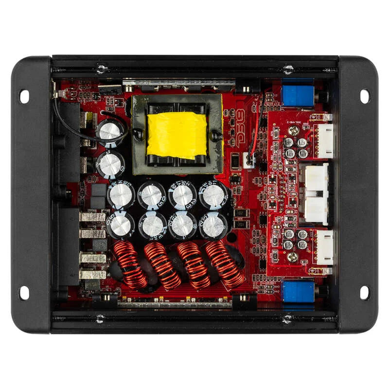 DS18 4-Channel Amp 2x 500/4ohm Bridge 4 x 250/2ohm 4 x 150/4ohm Watts RMS Class D - Installation View