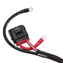 Load image into Gallery viewer, DS18 4-GA Water Resistant Fuse Holder 8 Ft of Power and Ground Wires 2 Door UTV - Detail View