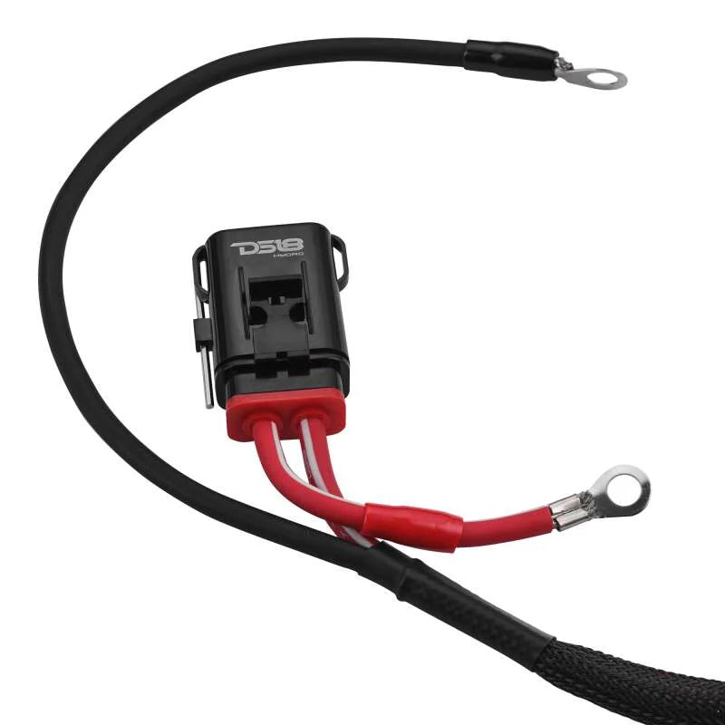 DS18 6-GA Water Resistant Fuse Holder 12 Ft of Power and Ground Wires 4 Door UTV - Detail View