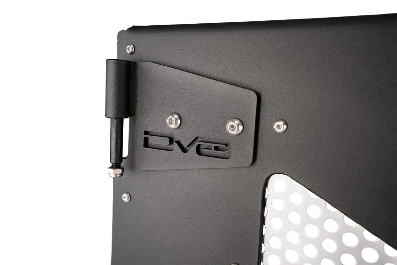 DV8 18-22 Jeep 4 Door JL/JT Aluminum Half Doors with Perforated Mesh Rear - Installation View