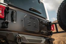 Load image into Gallery viewer, DV8 18-25 Jeep Wrangler JL Body Mounted Tire Carrier - Additional View 18