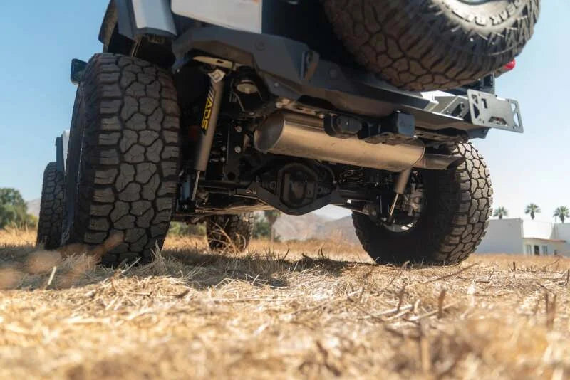 DV8 18-25 Jeep Wrangler/Gladiator Rubicon (JL/JLU/JT) Rear Differential Skid Plate - Installation View