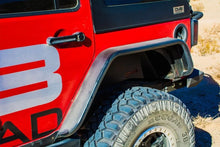 Load image into Gallery viewer, DV8 Offroad 07-18 Jeep Wrangler JK Front &amp; Rear Flat Tube Fenders - Additional View 10